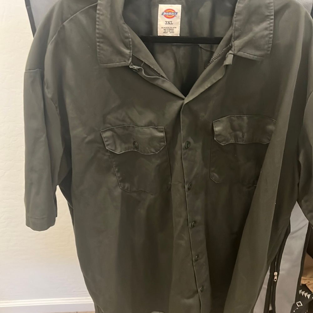 Dickies dark green work shirt it used for regular shirt